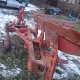 De vanzare plug reversibil detalii la numarul tel